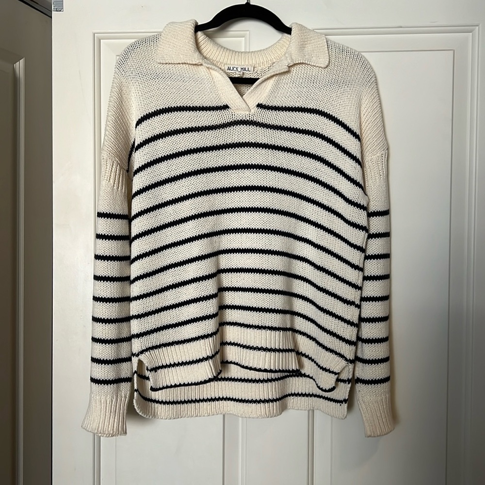 Alex Mill knit/sweater. Cream and navy striped
